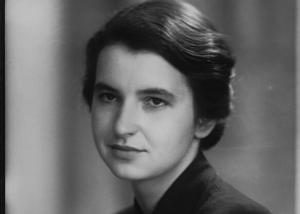 Rosalind Franklin by Elliott & Fry; Half-plate film negative, 11 June 1946 NPG x76929 © National Portrait Gallery, London
